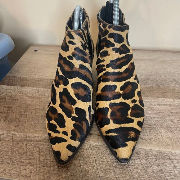 Size 8 Sole Society Cheetah Print Cow Hair Booties ankle shoes - Picture 4 of 7